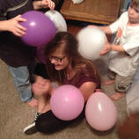 alyse_balloons_static_electricity